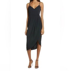 Lulus Exclusive! Let the allure of the Lulus Reinette Black Midi